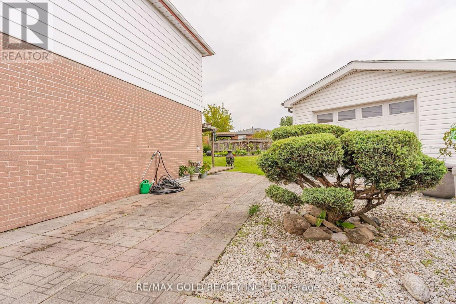 46 DEESIDE CRESCENT Image 35