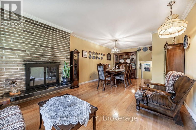 973 Sierra Boulevard  Mississauga (Applewood), L4Y2E3 | Image 6