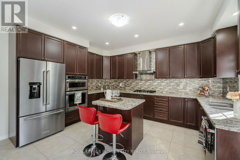 384 Remembrance Road  Brampton (Northwest Brampton), L7A4X9 | Image 14