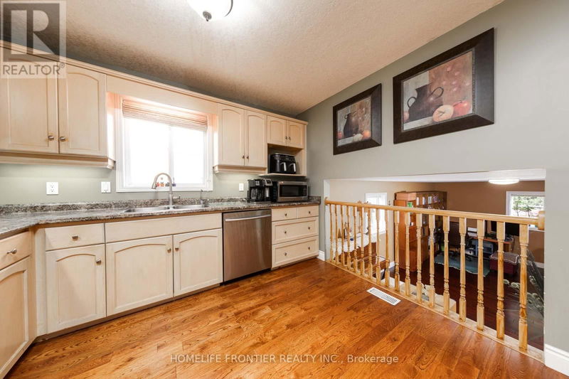 25 Sherwood Street  Orangeville, L9W5A6 | Image 14