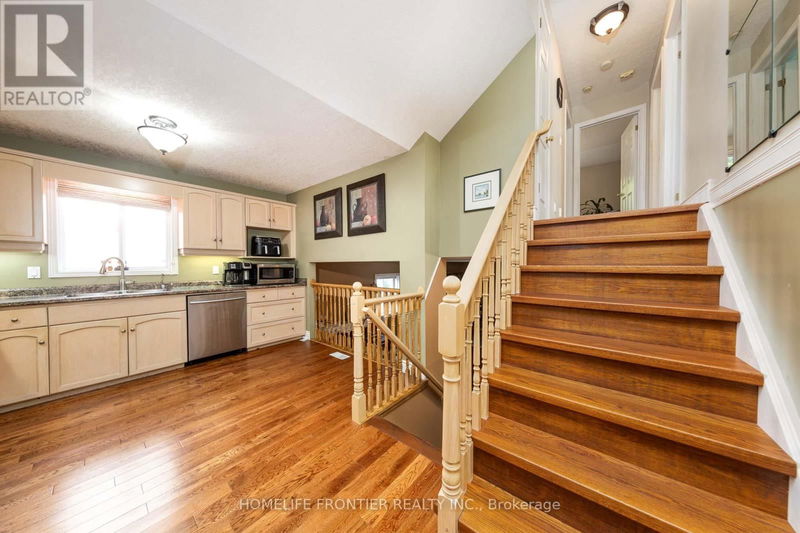 25 Sherwood Street  Orangeville, L9W5A6 | Image 15