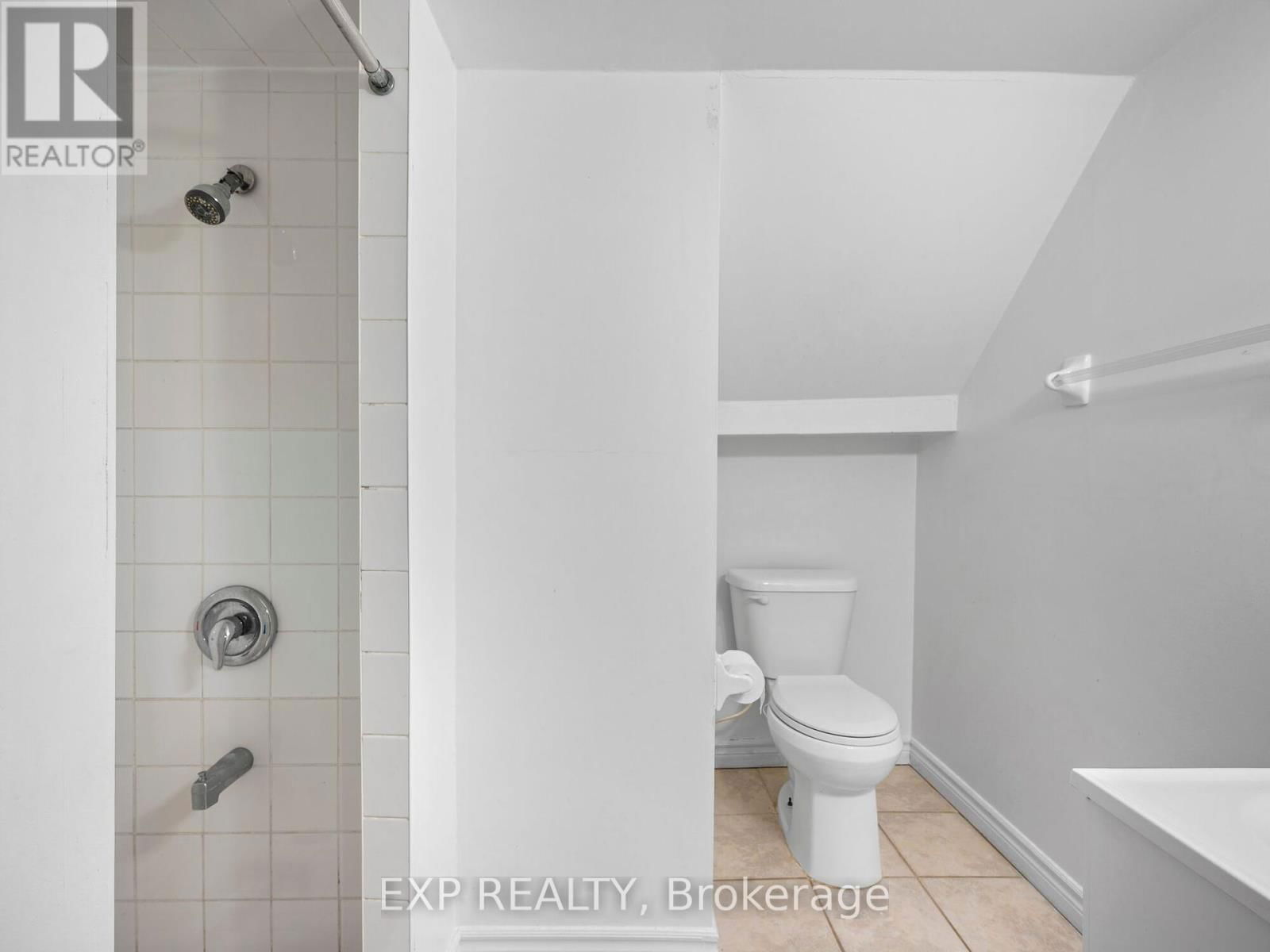 78 LEEWARD DRIVE Image 33