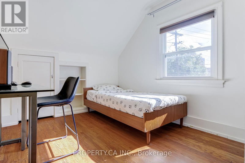 50 South Kingsway null  Toronto (High Park-Swansea), M6S3T3 | Image 18