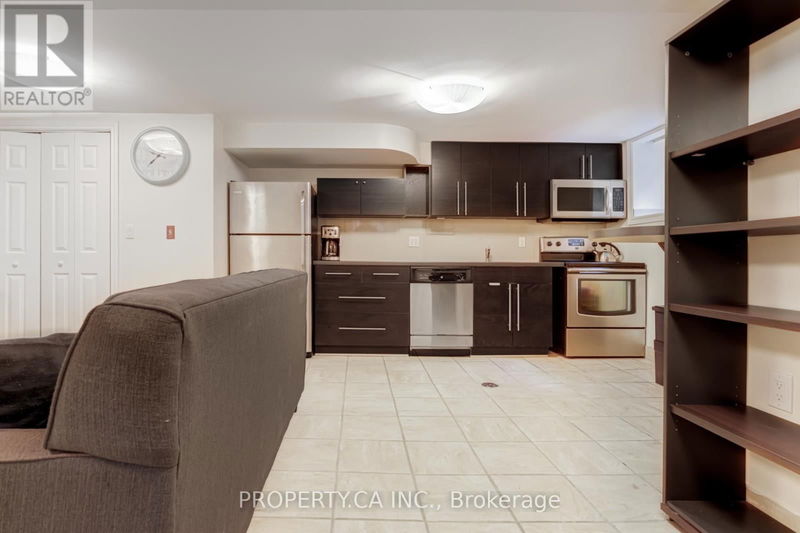 50 South Kingsway null  Toronto (High Park-Swansea), M6S3T3 | Image 30