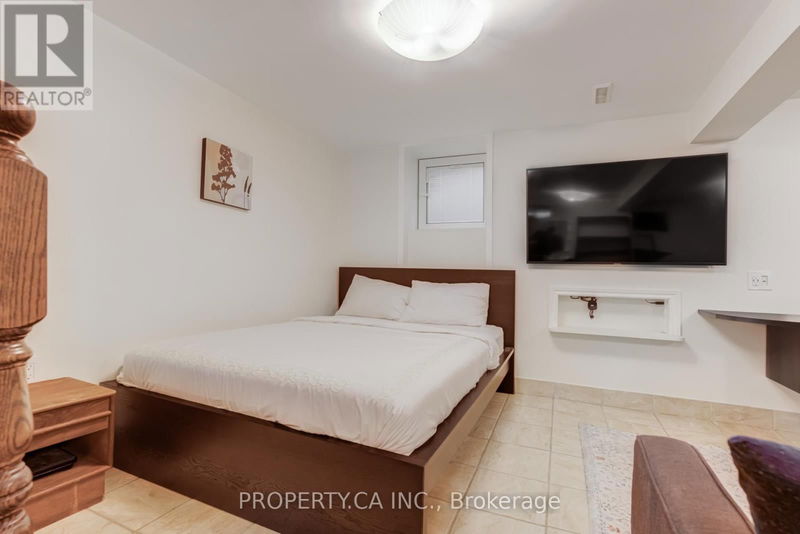 50 South Kingsway null  Toronto (High Park-Swansea), M6S3T3 | Image 34