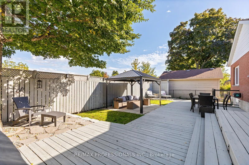 17 Delma Drive  Toronto (Alderwood), M8W4N3 | Image 31