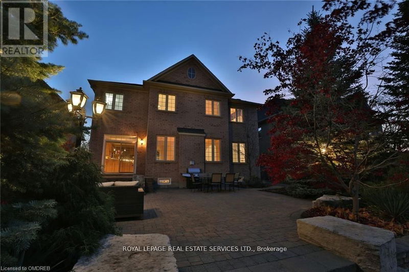 215 Burloak Drive  Oakville (Bronte West), L6L6T6 | Image 34