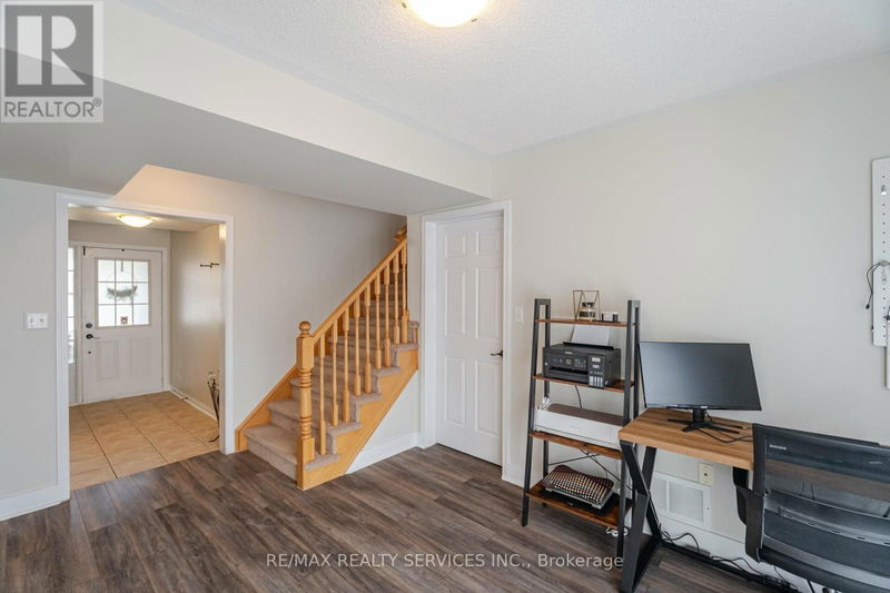 104 Decker Hollow Circle  Brampton (Credit Valley), L6X0L5 | Image 25