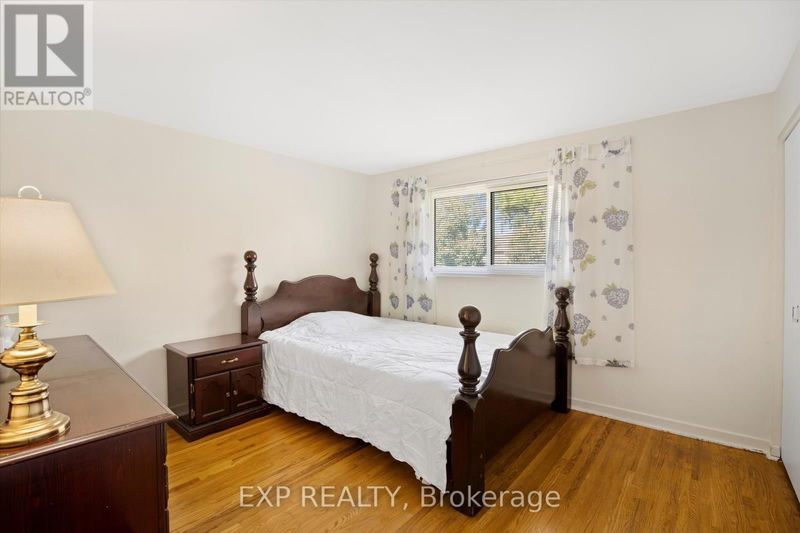 27 Blackbush Drive  Toronto (Mount Olive-Silverstone-Jamestown), M9V3N8 | Image 16