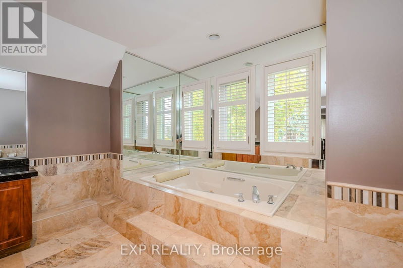 1340 Greeneagle Drive  Oakville (Glen Abbey), L6M2M9 | Image 21