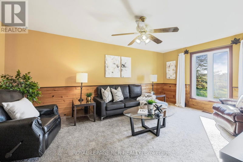 20786 Shaws Creek Road  Caledon, L7K1K7 | Image 14