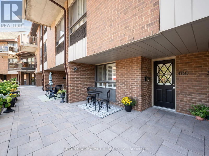  409 - 1000 Cedarglen Gate  Mississauga (Erindale), L5C3Z5 | Image 3