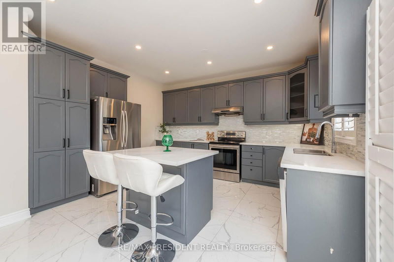 3 Carmel Crescent  Brampton (Vales of Castlemore North), L6P1Y1 | Image 12