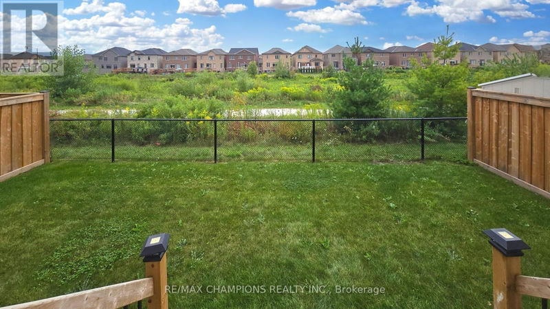 10 Fruitvale Circle  Brampton (Northwest Brampton), L7A5C5 | Image 39