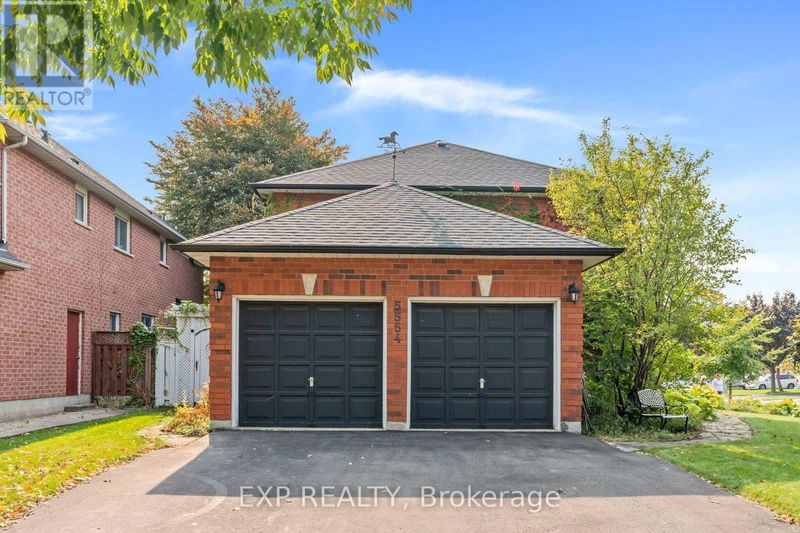 5554 Middleport Crescent  Mississauga (Hurontario), L4Z3S5 | Image 4