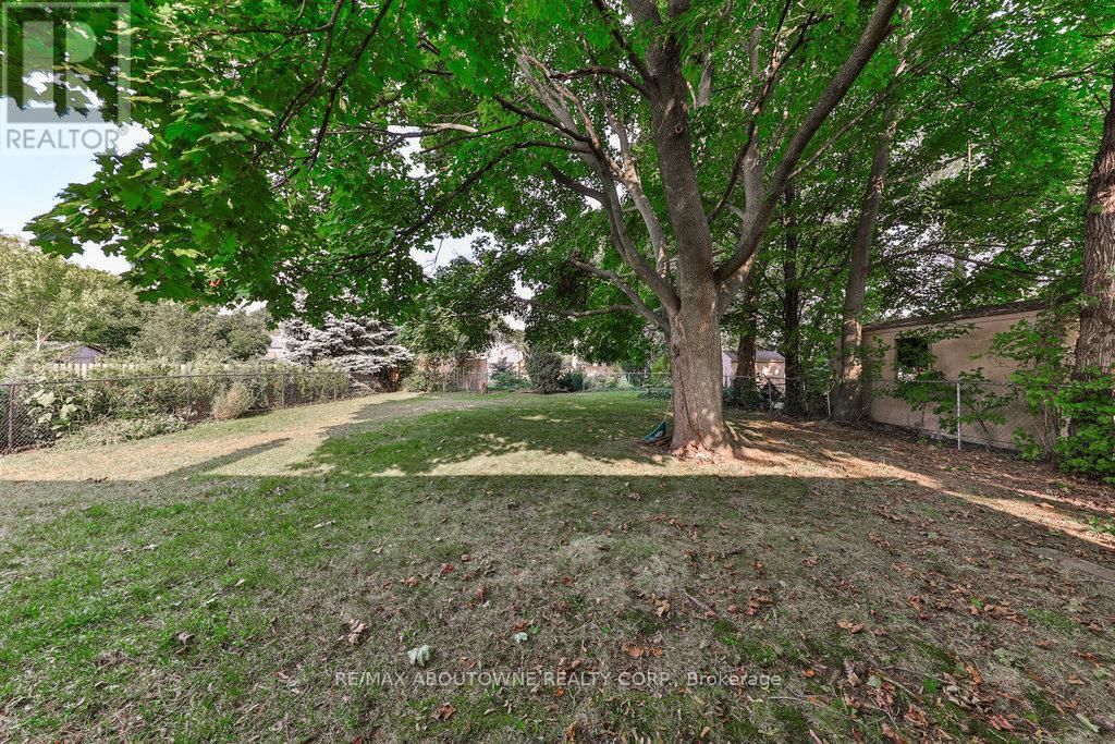 2303 COURTLAND DRIVE Image 36