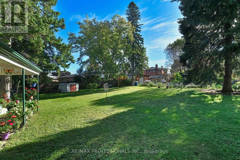 3 Sunset Avenue  Toronto (Alderwood), M8W3Z2 | Image 10