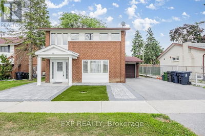 30 Davistow Crescent  Toronto (Mount Olive-Silverstone-Jamestown), M9V3E9 | Image 1