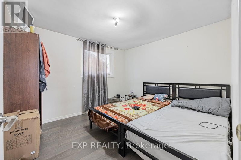 30 Davistow Crescent  Toronto (Mount Olive-Silverstone-Jamestown), M9V3E9 | Image 15