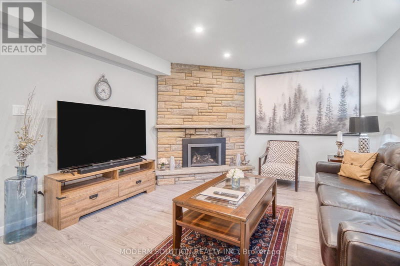 605 Curzon Avenue  Mississauga (Lakeview), L5G1P8 | Image 23