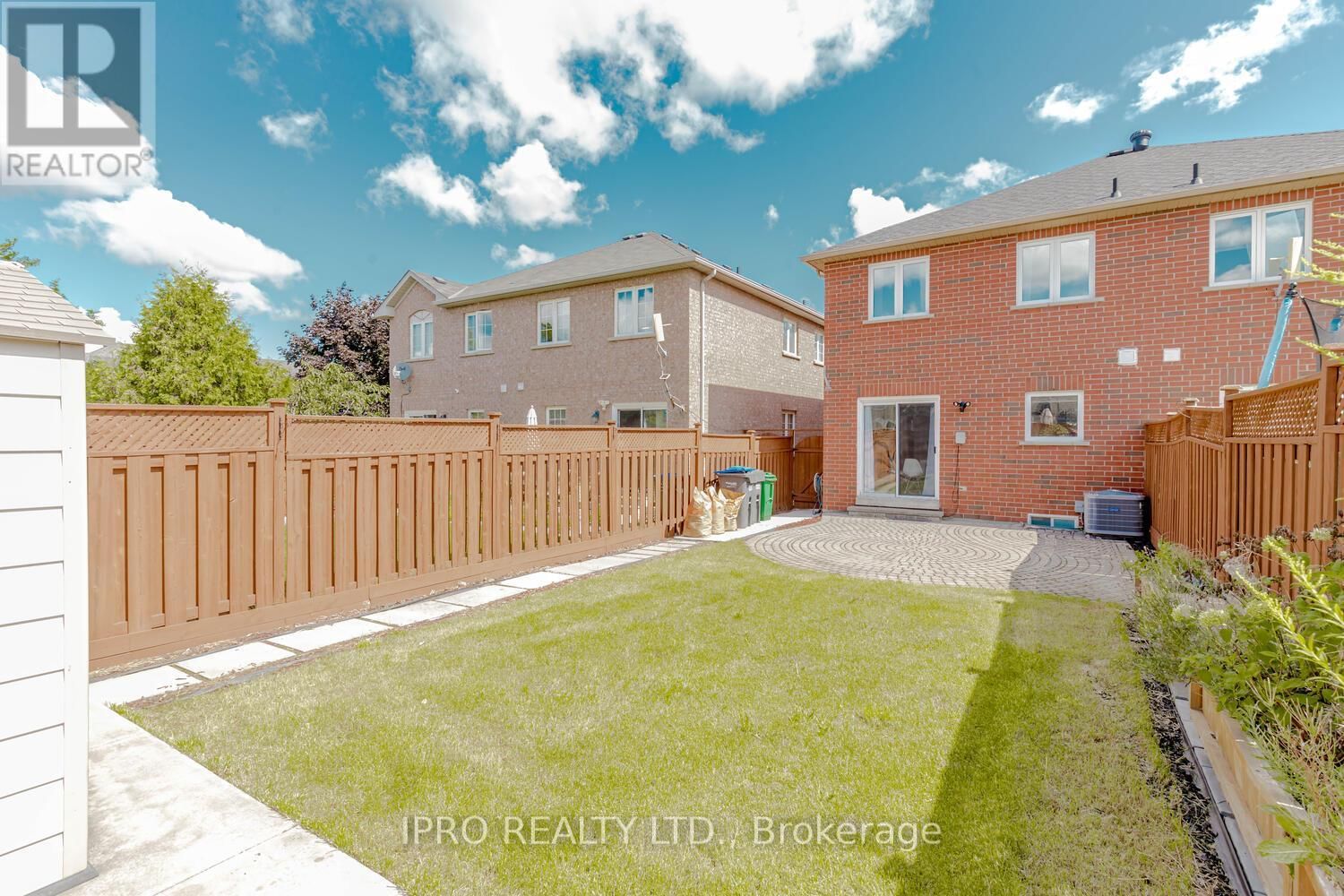 7156 VILLAGE WALK Image 40