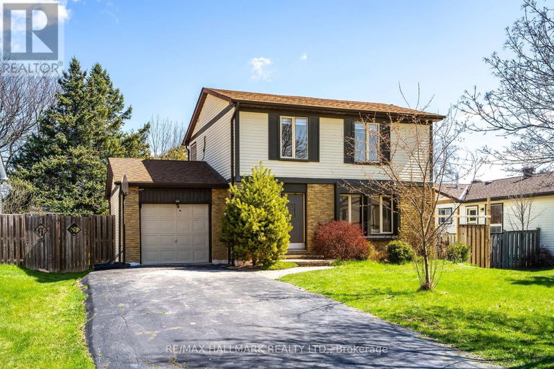 583 Elliott Crescent  Milton (Dorset Park), L9T3G5 | Image 1