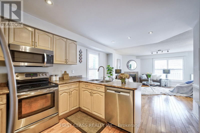 5609 Taw Avenue  Mississauga (East Credit), L5V1W4 | Image 11