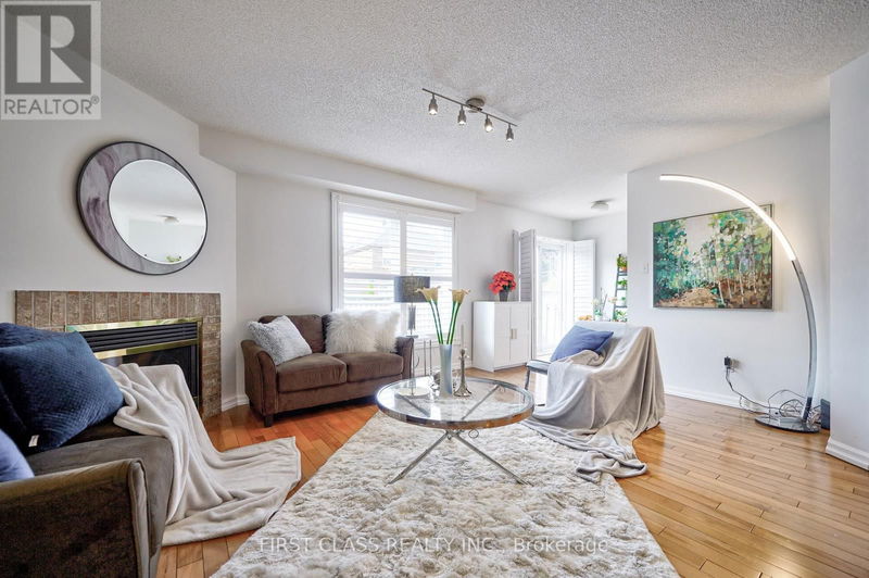 5609 Taw Avenue  Mississauga (East Credit), L5V1W4 | Image 12