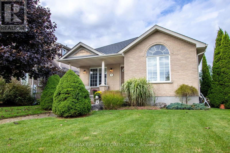 9 Woodvale Court  Orangeville, L9W5B5 | Image 2