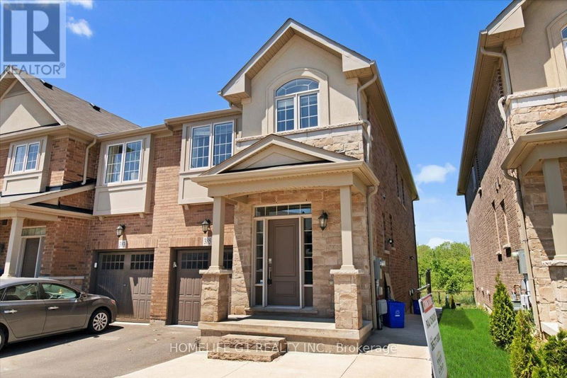 385 Threshing Mill Boulevard  Oakville, L6H0P5 | Image 2