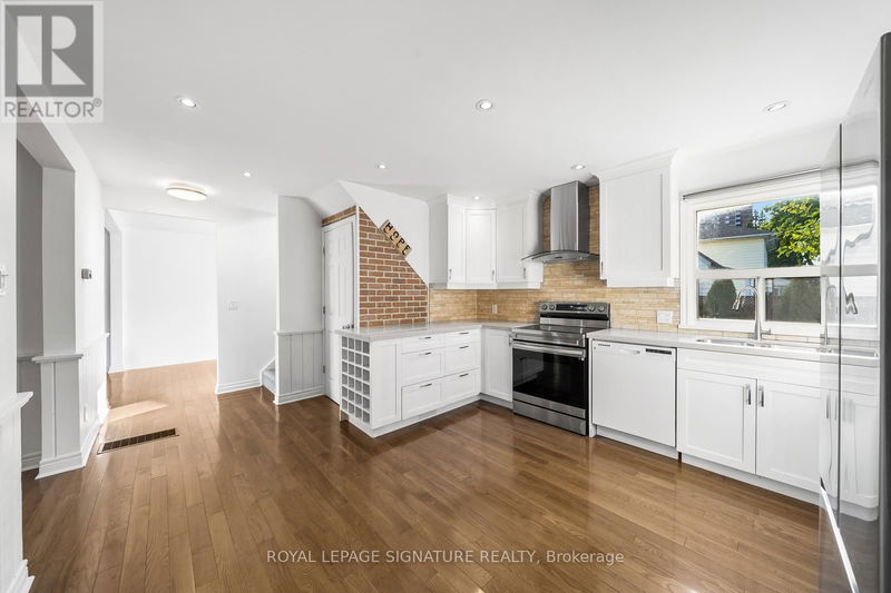  Main - 12 Chiswick Avenue  Toronto (Brookhaven-Amesbury), M6M4T6 | Image 11