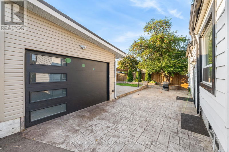  Main - 12 Chiswick Avenue  Toronto (Brookhaven-Amesbury), M6M4T6 | Image 26