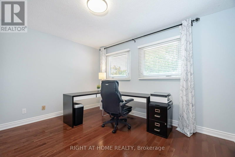 1060 Vanier Drive  Mississauga (Lorne Park), L5H3X1 | Image 19