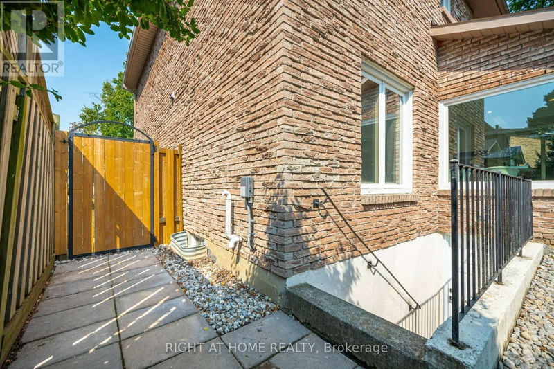 1060 Vanier Drive  Mississauga (Lorne Park), L5H3X1 | Image 22