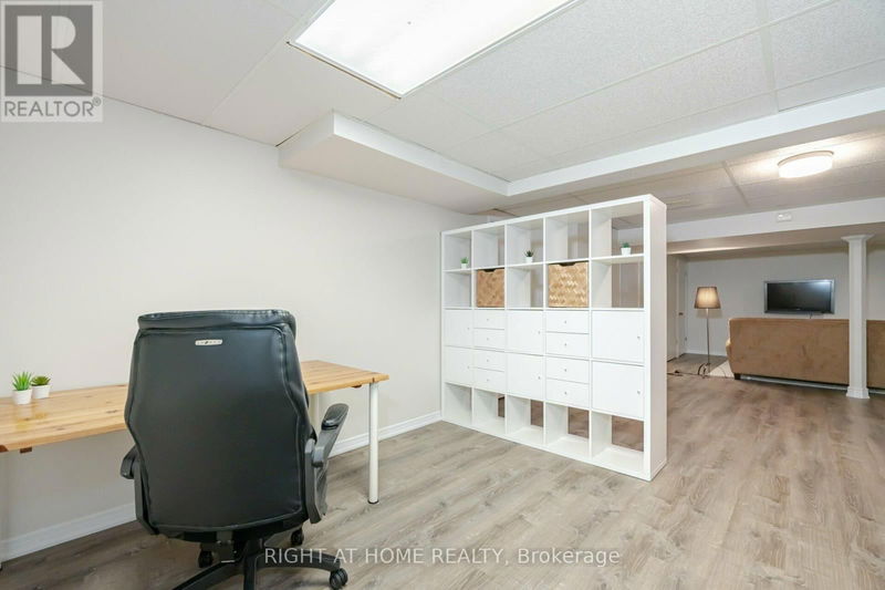 1060 Vanier Drive  Mississauga (Lorne Park), L5H3X1 | Image 25