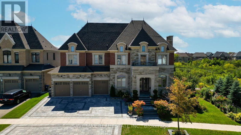 18 Autumn Olive Way  Brampton (Toronto Gore Rural Estate), L6P4Z3 | Image 1