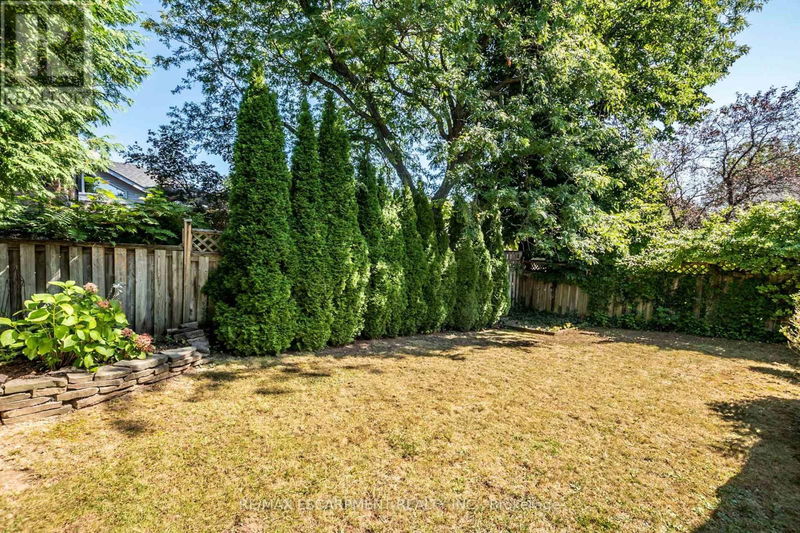 1098 Stephenson Drive  Burlington (Brant), L7S2A8 | Image 36