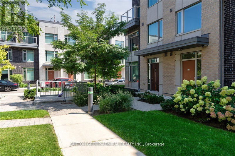  8 - 12 Applewood Lane  Toronto (Etobicoke West Mall), M9C0C1 | Image 4