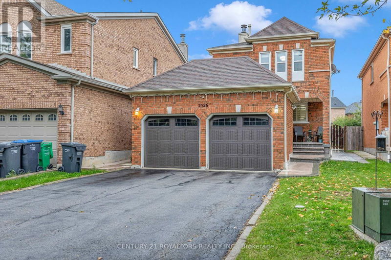 2526 Willowburne Drive  Mississauga (Central Erin Mills), L5M5E9 | Image 2