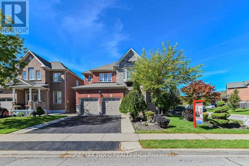 107 Sled Dog Road  Brampton (Sandringham-Wellington), L6R0J4 | Image 1