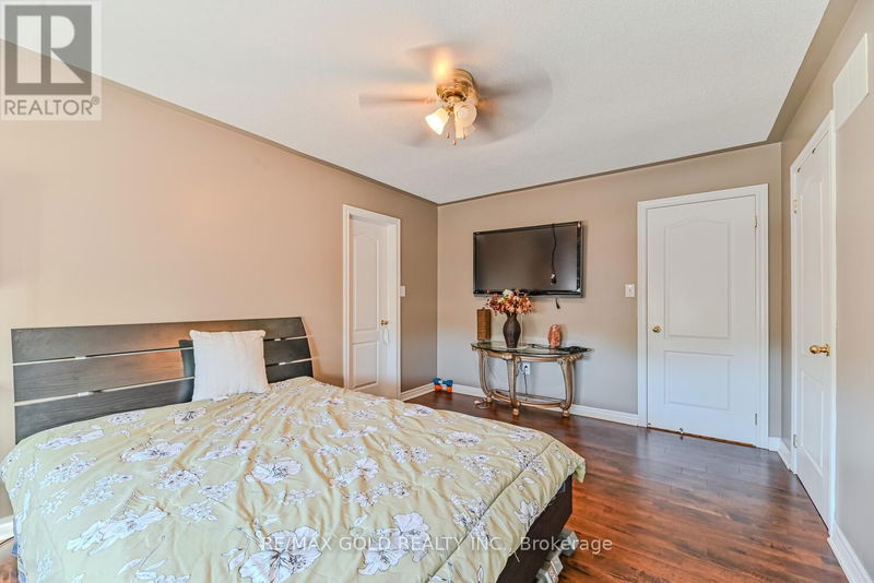 107 Sled Dog Road  Brampton (Sandringham-Wellington), L6R0J4 | Image 30