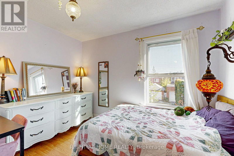 149 Yarmouth Road  Toronto (Dovercourt-Wallace Emerson-Junction), M6G1X3 | Image 25