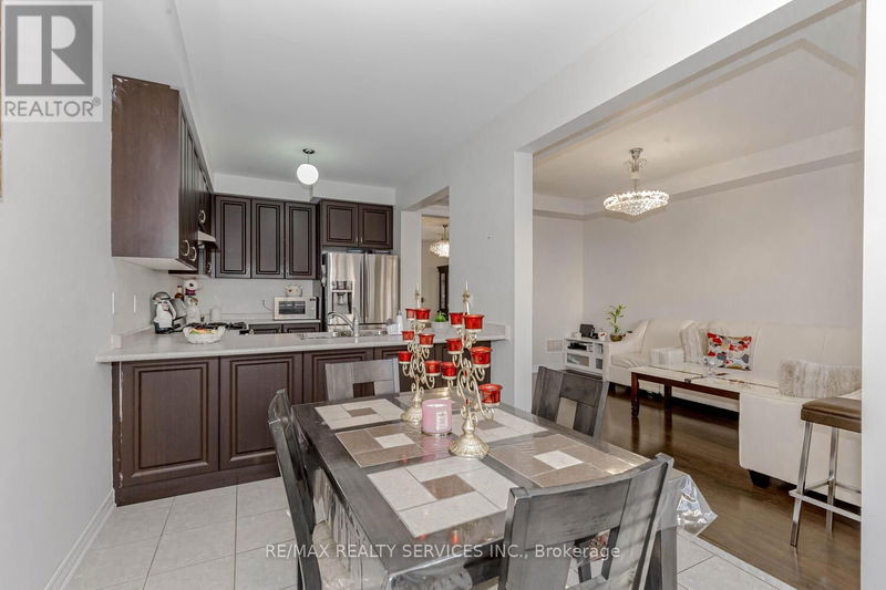 20 Blackberry Valley Crescent  Caledon, L7C3Z7 | Image 15