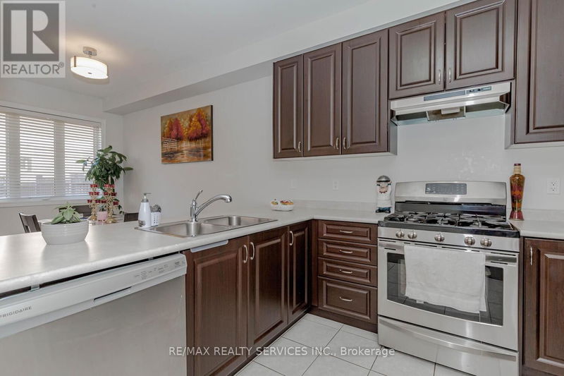 20 Blackberry Valley Crescent  Caledon, L7C3Z7 | Image 18