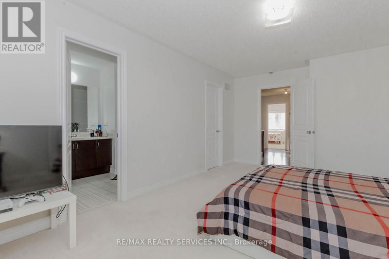 20 Blackberry Valley Crescent  Caledon, L7C3Z7 | Image 27