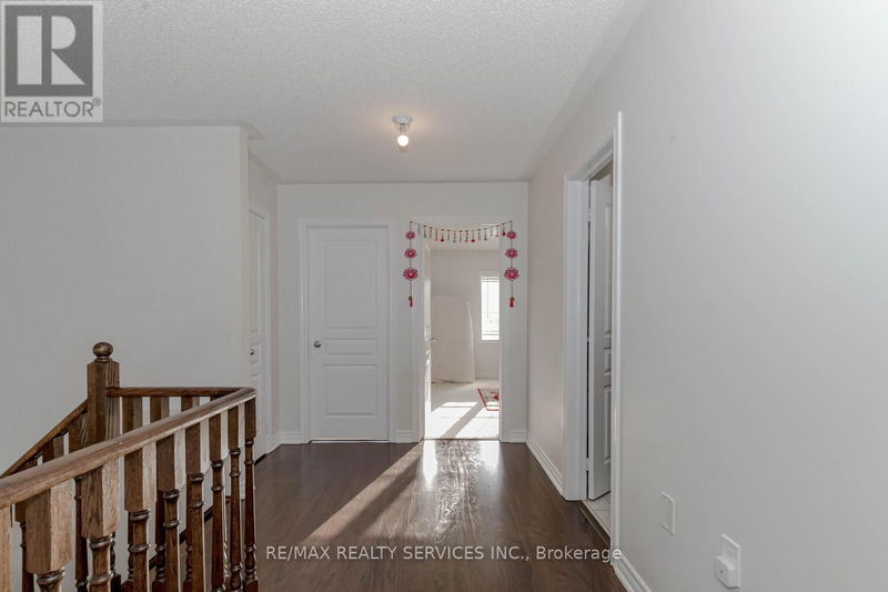 20 Blackberry Valley Crescent  Caledon, L7C3Z7 | Image 30