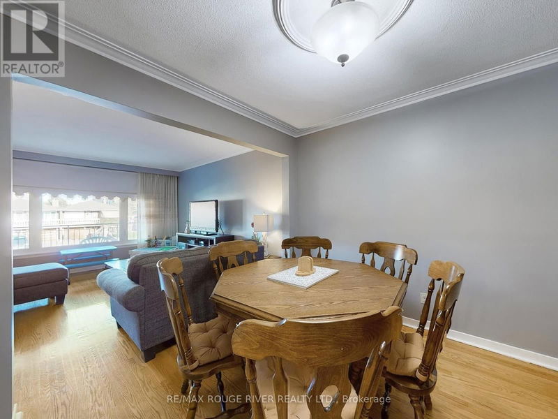 16 Picaro Drive  Toronto (Glenfield-Jane Heights), M3N2B5 | Image 9