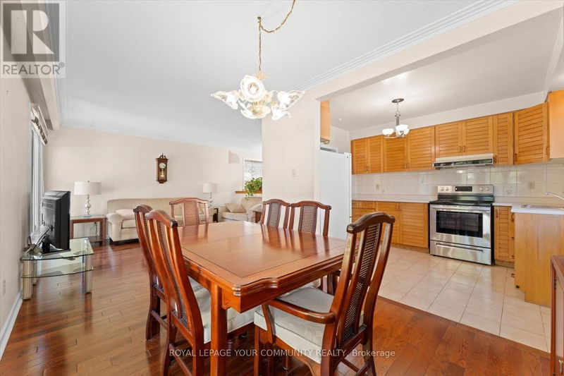 34 Alhart Drive  Toronto (Thistletown-Beaumonde Heights), M9V2N2 | Image 8