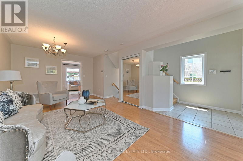 5640 Rosaline Road  Burlington (Orchard), L7L6T4 | Image 4