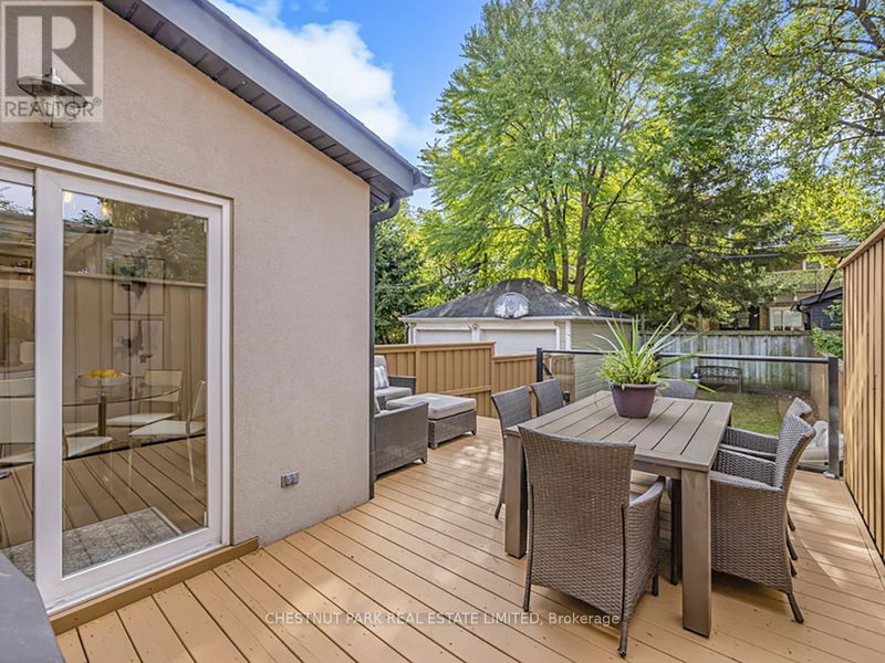 29 Lessard Avenue  Toronto (Lambton Baby Point), M6S1X6 | Image 26